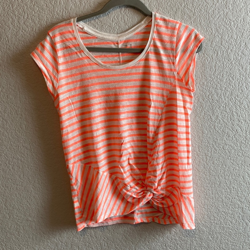 Gap Shirt size medium